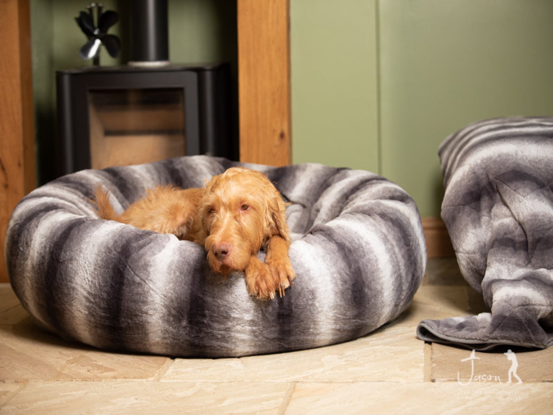 Grey donut outlet dog bed